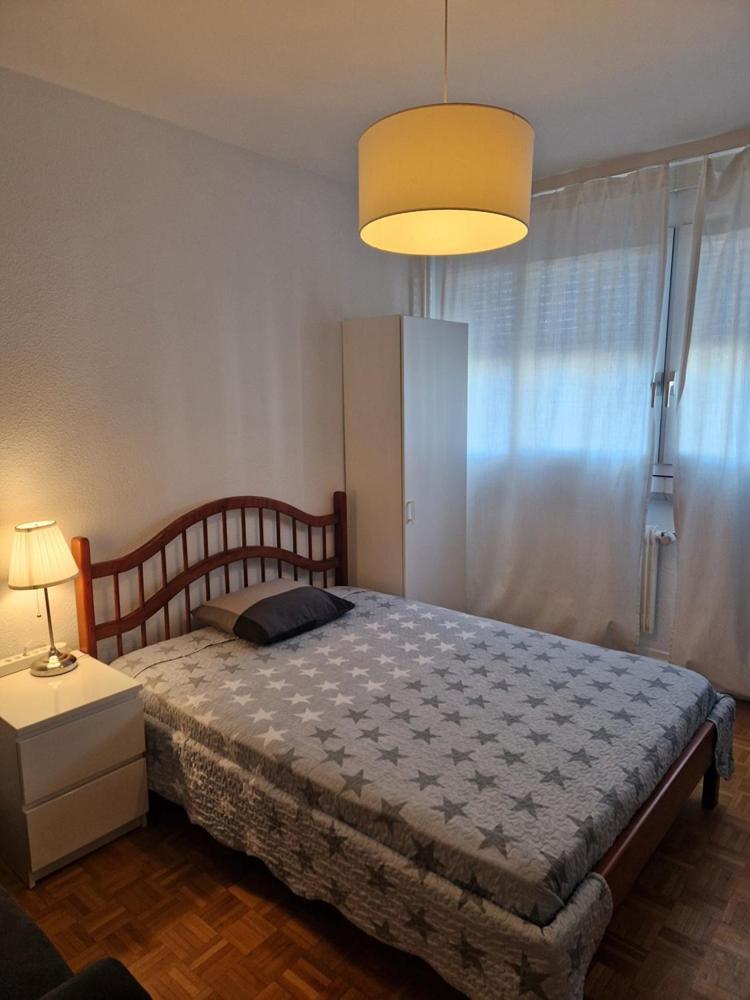 Room In Shared Apartment Geneva Exterior photo